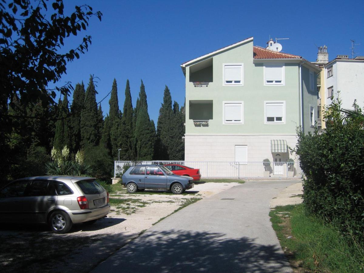 Artists Loft Apartment Pula Exterior photo