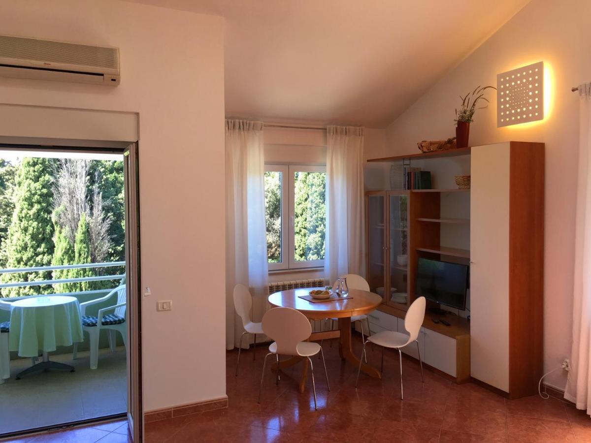 Artists Loft Apartment Pula Exterior photo